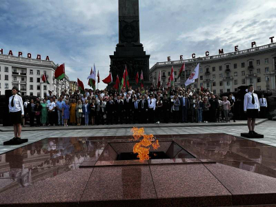 Церемония на площади Победы «КАЛЕНДАРЬ И КНИГА ПАМЯТЬ»
