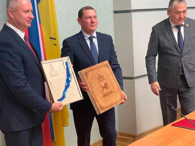 Установление побратимских отношений