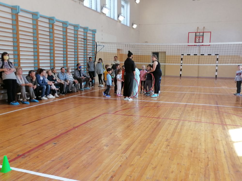 1 52