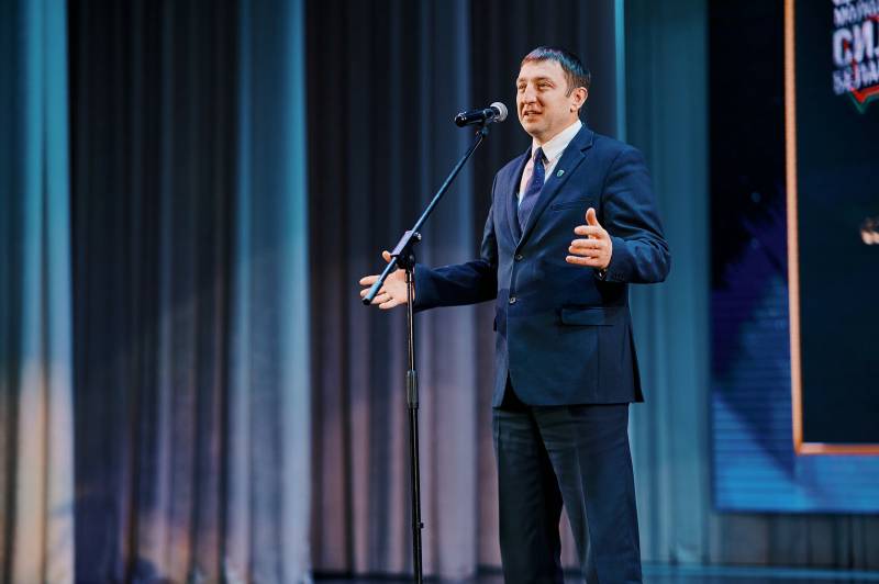 IMG b7640920bb95ddefb9a4e54c4500f610 V