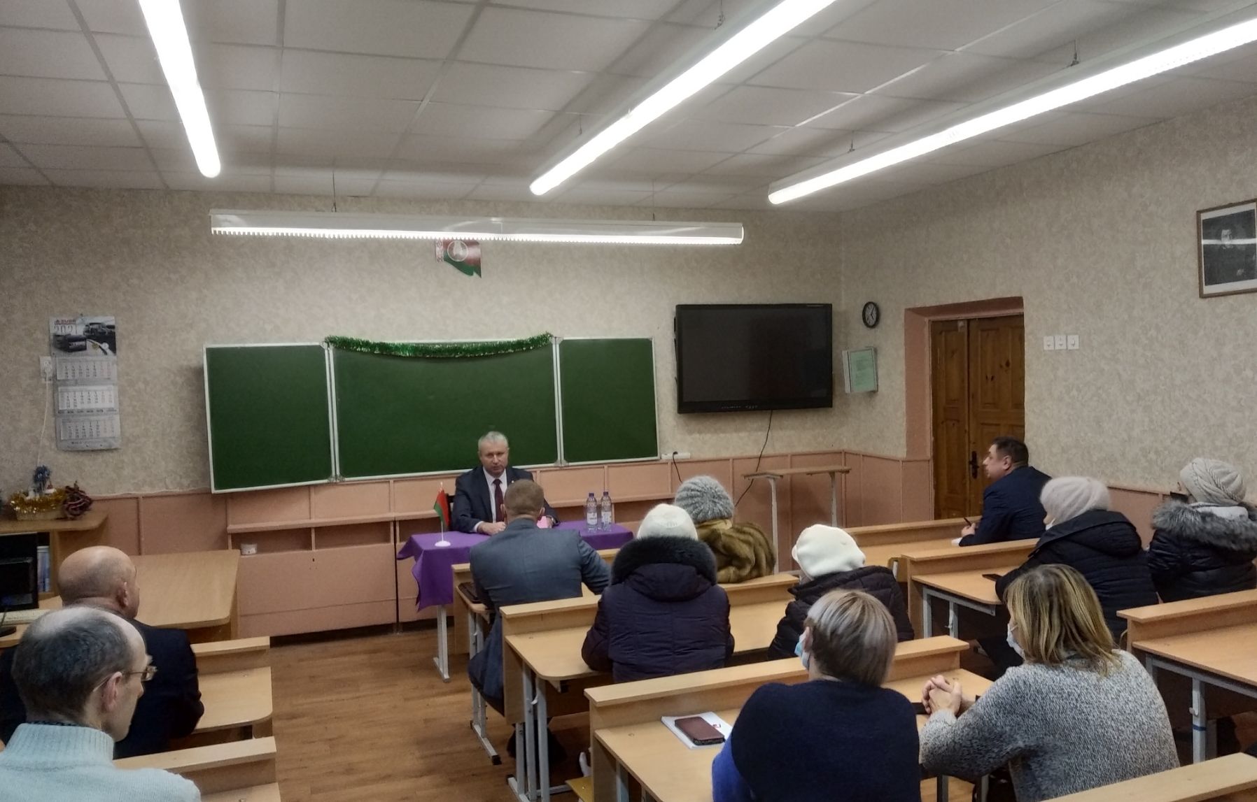 IMG c3a29ac66f8df3f117f6680fe26c3a00 V