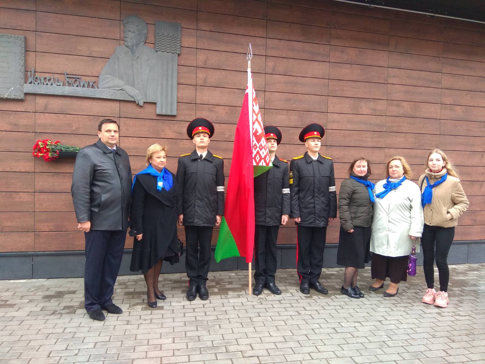 IMG a84942a69ad5bd165739f8666956536a V