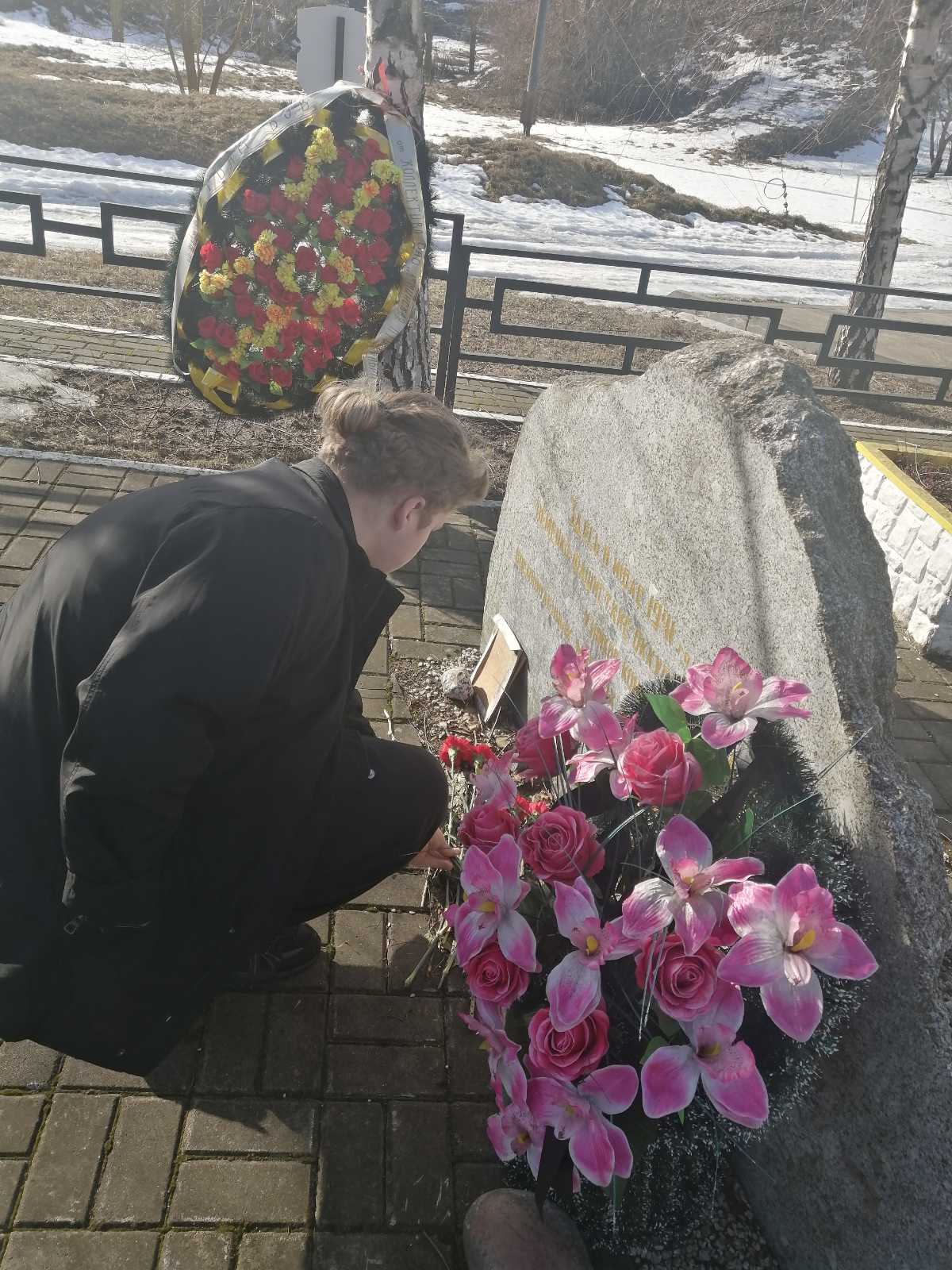 IMG ef6b815ec6981abff65192624f768448 V